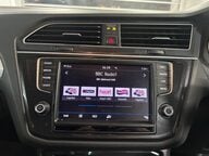 Volkswagen Tiguan SE NAV TDI BMT 4MOTION 9