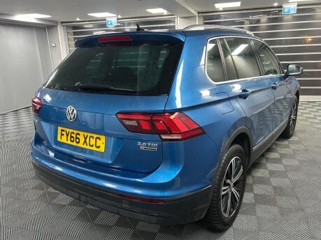 Volkswagen Tiguan SE NAV TDI BMT 4MOTION 7
