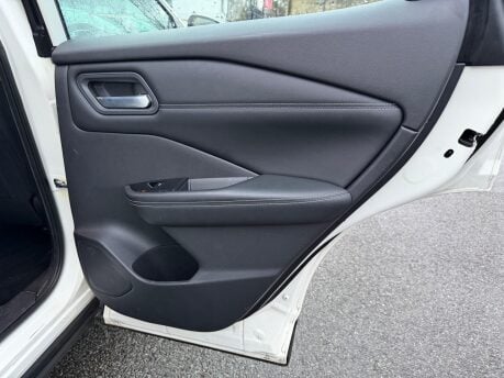 Nissan Qashqai DIG-T ACENTA PREMIUM MHEV 23