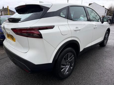 Nissan Qashqai DIG-T ACENTA PREMIUM MHEV 13