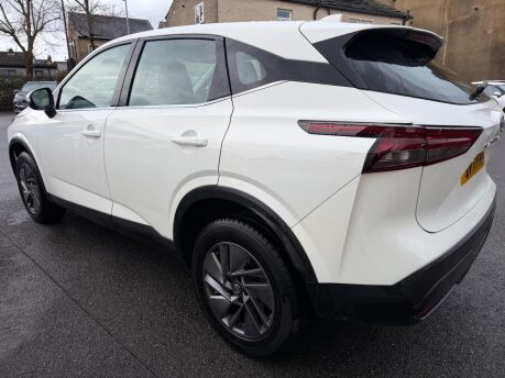 Nissan Qashqai DIG-T ACENTA PREMIUM MHEV 9