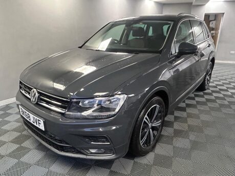 Volkswagen Tiguan SE NAV TSI 5