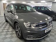 Volkswagen Tiguan SE NAV TSI 1