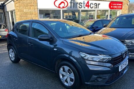 Dacia Sandero ESSENTIAL SCE