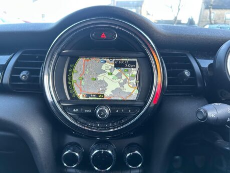 Mini Hatch COOPER 11