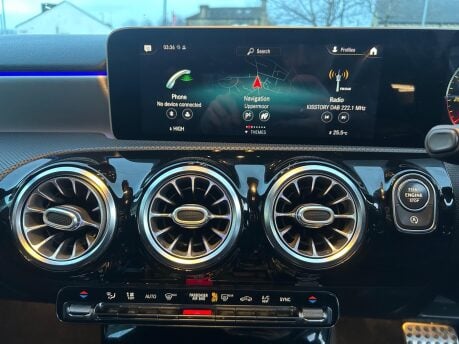 Mercedes-Benz A Class A 200 AMG LINE PREMIUM 11