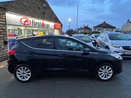Ford Fiesta TITANIUM X 8