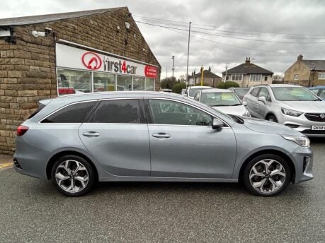 Kia Ceed CRDI 3 ISG MHEV 8