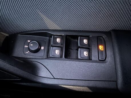 SEAT Leon TSI EVO SE DYNAMIC 27