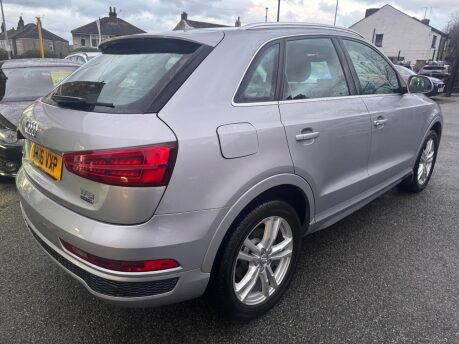 Audi Q3 TFSI QUATTRO S LINE 9