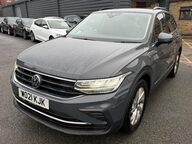Volkswagen Tiguan LIFE TSI 5