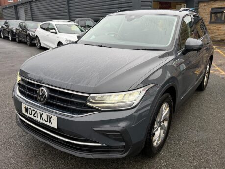 Volkswagen Tiguan LIFE TSI 5