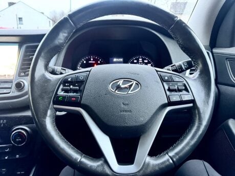 Hyundai TUCSON CRDI PREMIUM SE 9