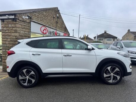 Hyundai TUCSON CRDI PREMIUM SE 5