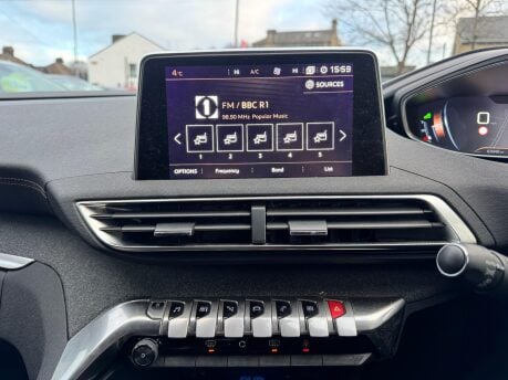 Peugeot 5008 BLUEHDI S/S GT LINE 8