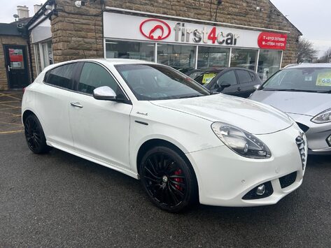 Alfa Romeo Giulietta JTDM-2 SPORTIVA NAV TCT
