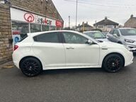 Alfa Romeo Giulietta JTDM-2 SPORTIVA NAV TCT 7