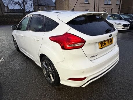 Ford Focus ST-LINE X 6
