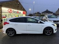 Ford Focus ST-LINE X 8