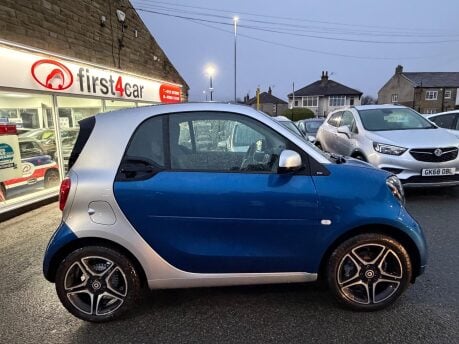 Smart Fortwo Coupe PRIME PREMIUM T 8