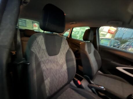 Vauxhall Crossland X GRIFFIN 10