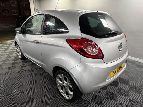Ford Ka TITANIUM 6