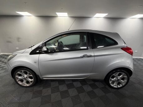 Ford Ka TITANIUM 7