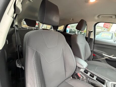 Ford Focus ZETEC TDCI 10