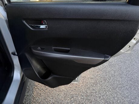 Suzuki Vitara SZ-T BOOSTERJET MHEV 24