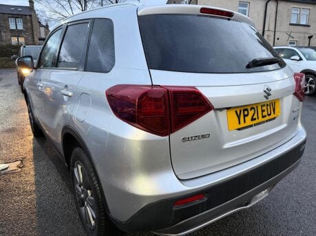 Suzuki Vitara SZ-T BOOSTERJET MHEV 6