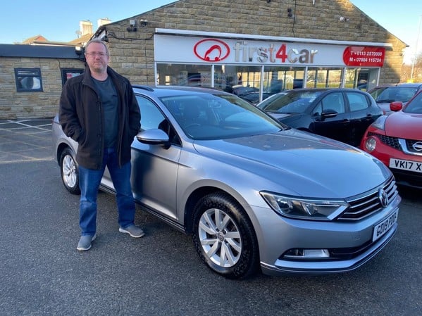 Mike collecting his new Passat