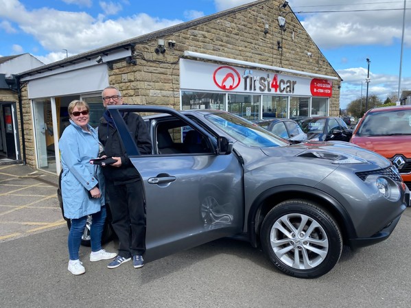 Mark from York collecting his new Juke
