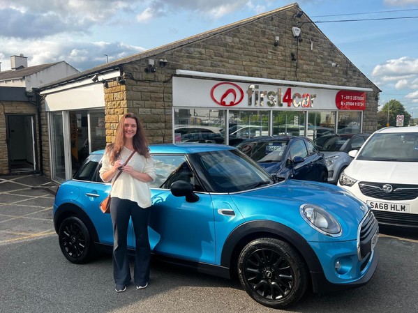 Caroline from Leeds collecting her new Mini