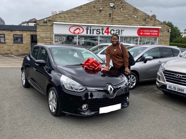 Bobetee from Middlesborough collecting her new Clio