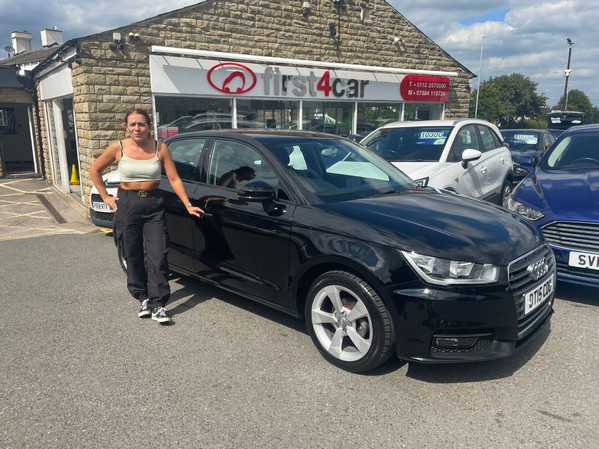 Kelly from Dewsbury collecting her new audi