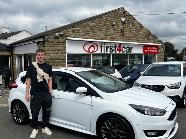 Joe from Leeds picking up his new focus