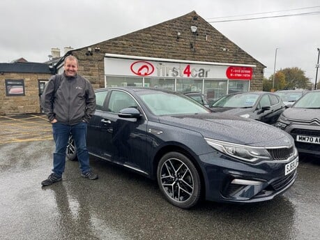 Chris from Wakefield collecting his new Kia