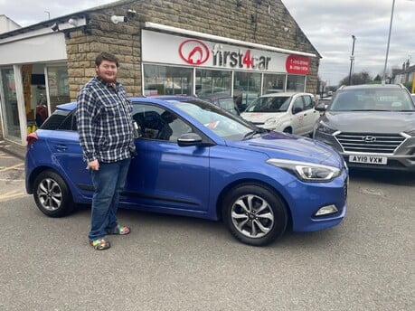 Jonathan from Leeds collecting his new Hyundai