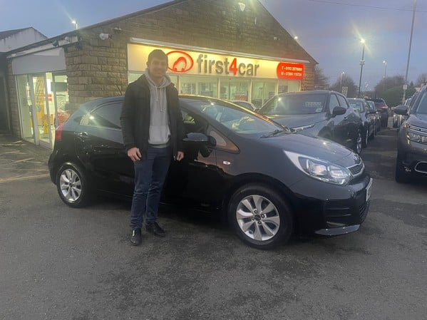 Stefan from Harrogate collecting his new Kia Rio
