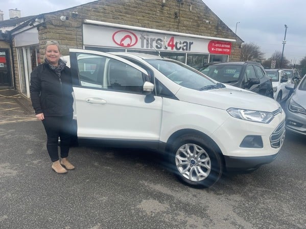 Lisa  from Leeds collecting her new Ecosport