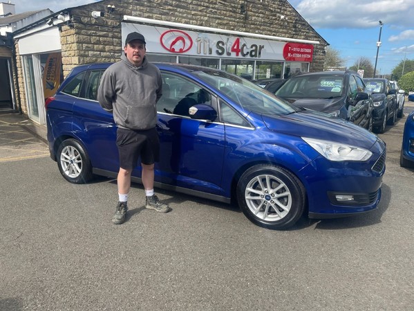 Ryan from Liversedge collecting his new Ford