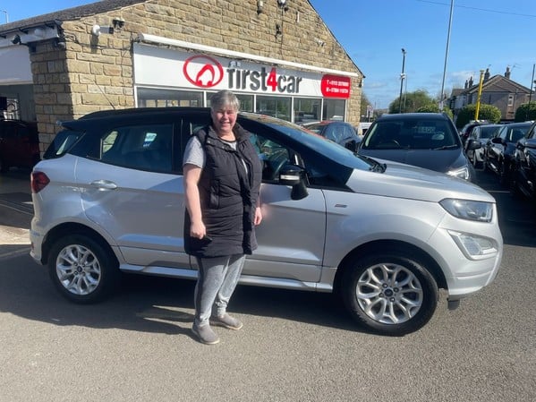 Samantha from Morley collecting her new Ecosport