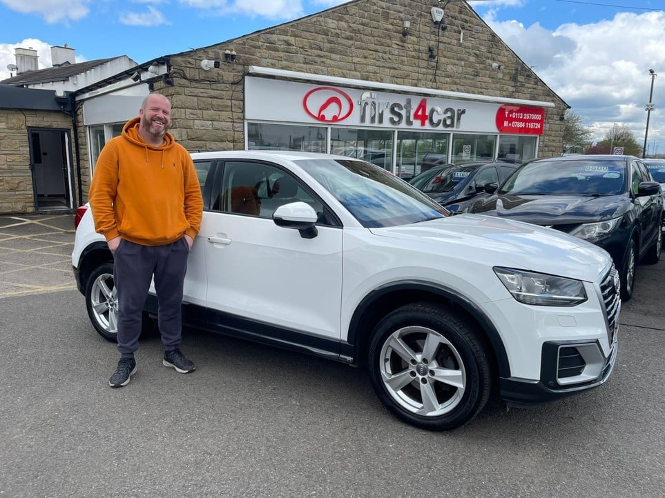 Paul from Bradford collecting his new Q2
