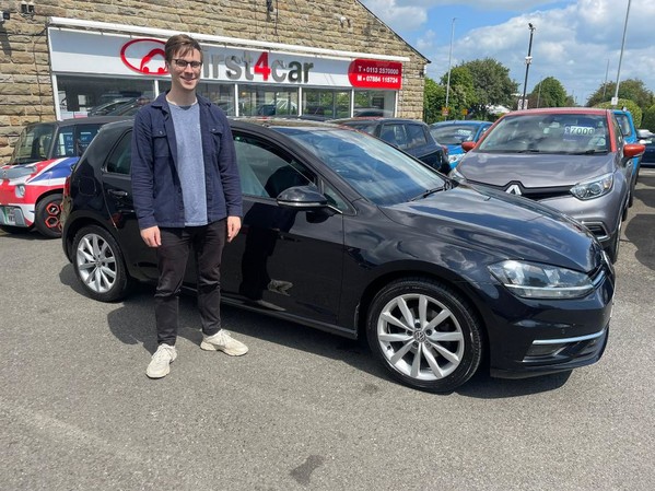 Rufus from Manchester Collecting his new Golf