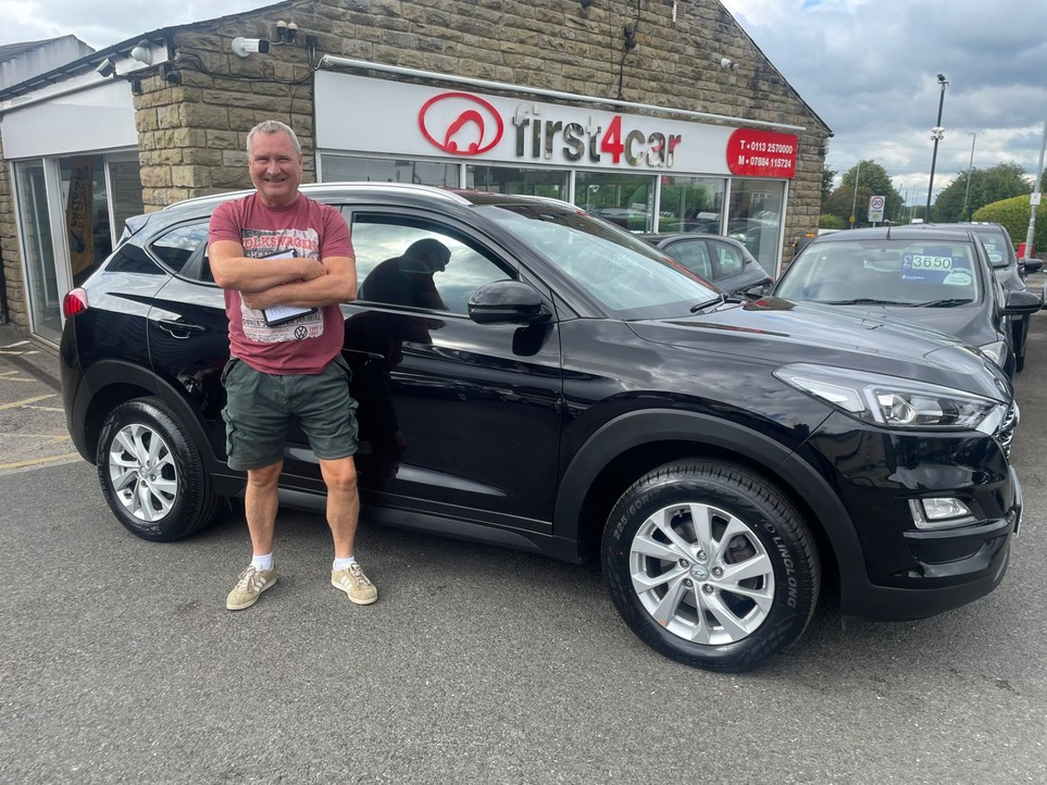 Michael collecting his new Hyundai Tucson.