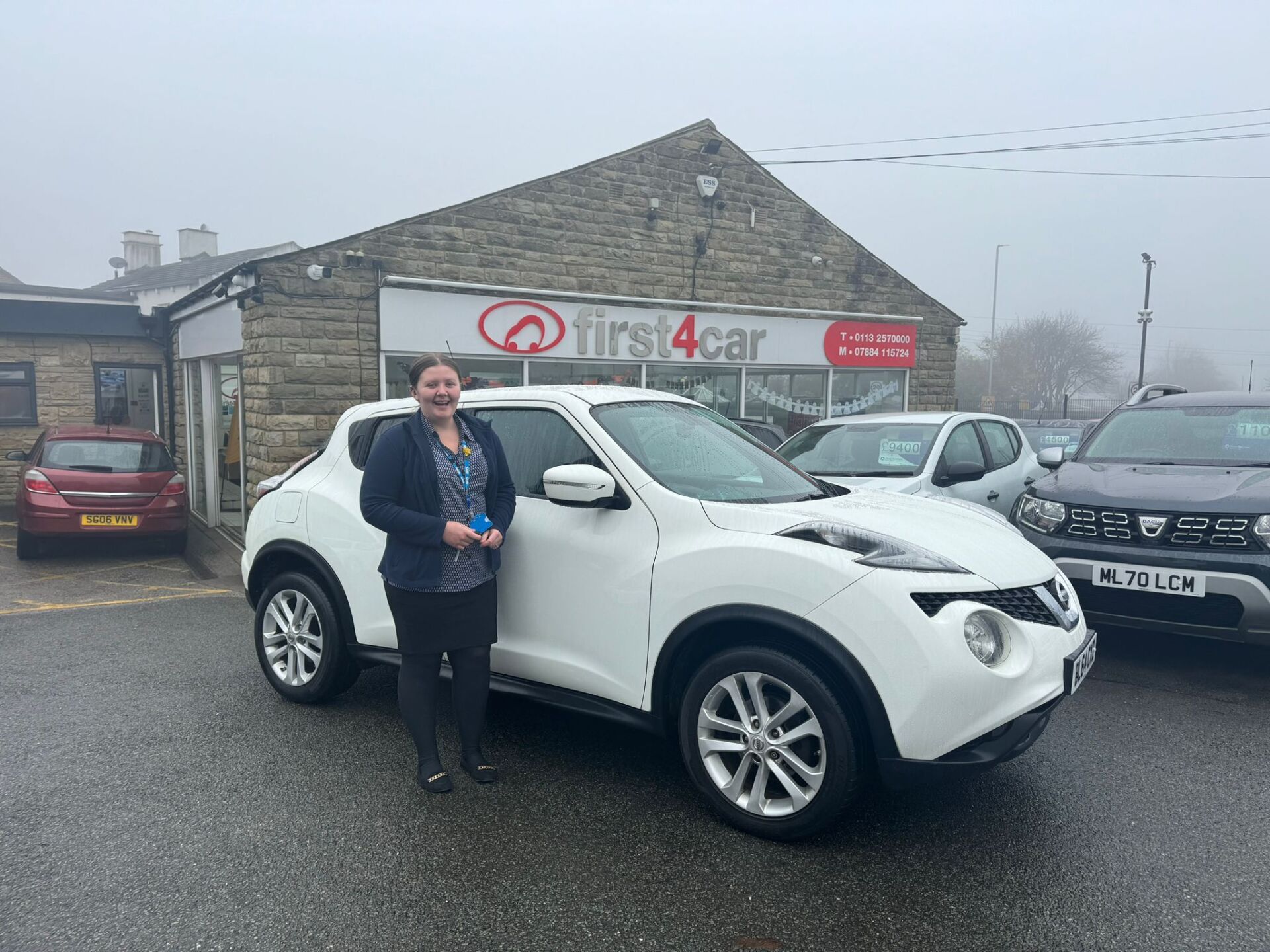 Sophie from Bradford collecting her Nissan Juke.