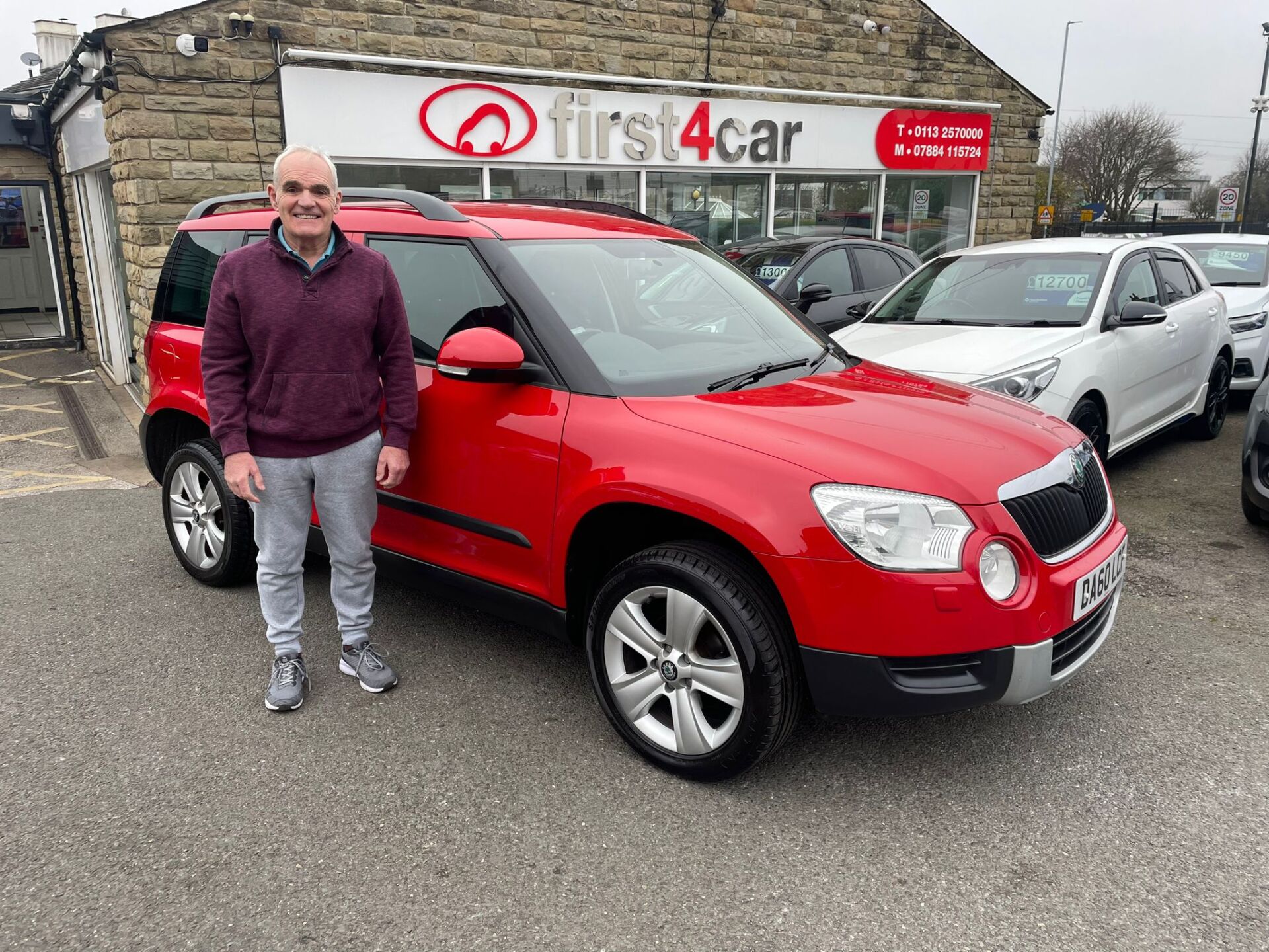 Ian from Dewsbury collecting his new Skoda Yeti.