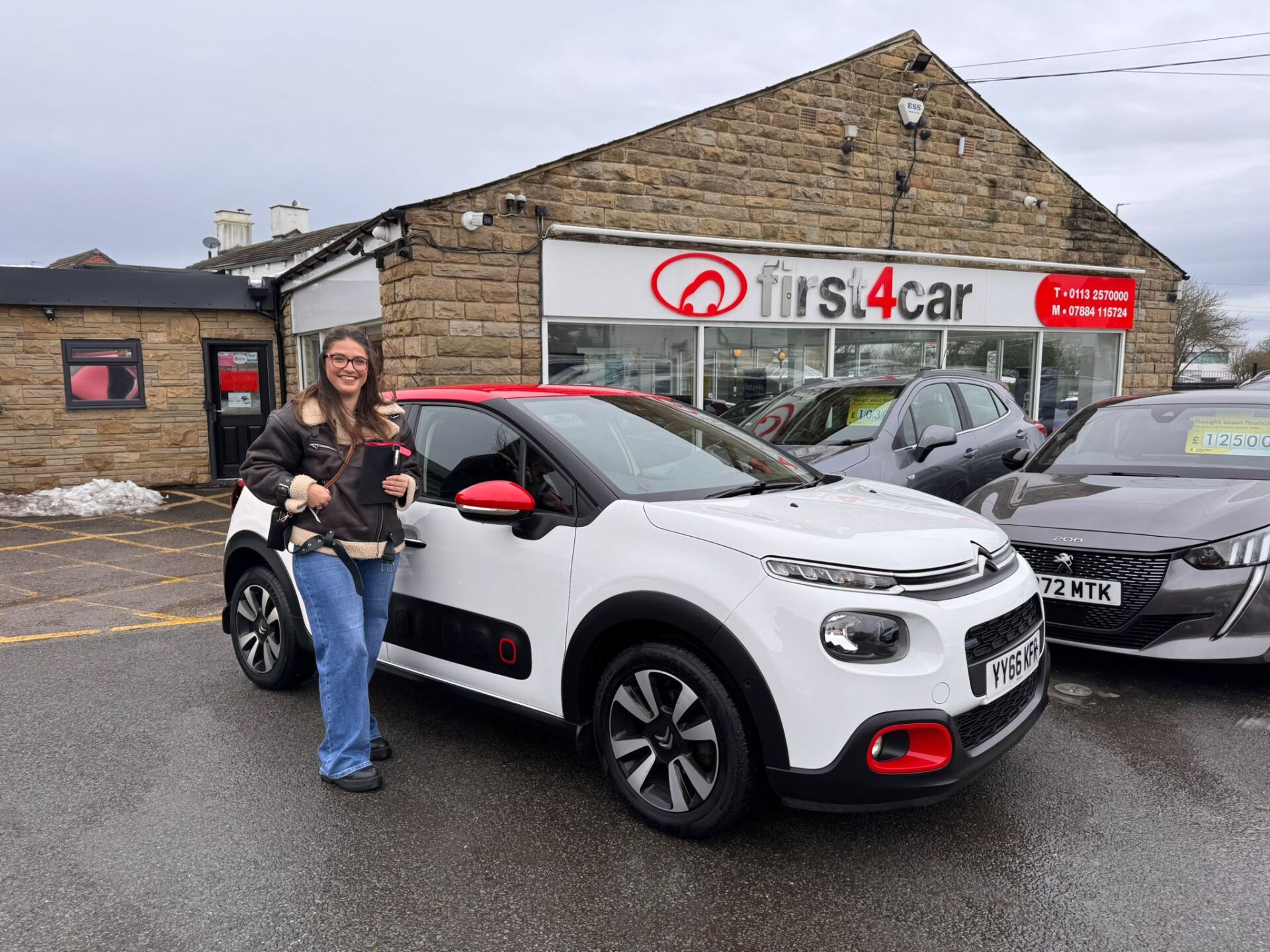 Nicola local to us in Leeds collecting her new Citroen.