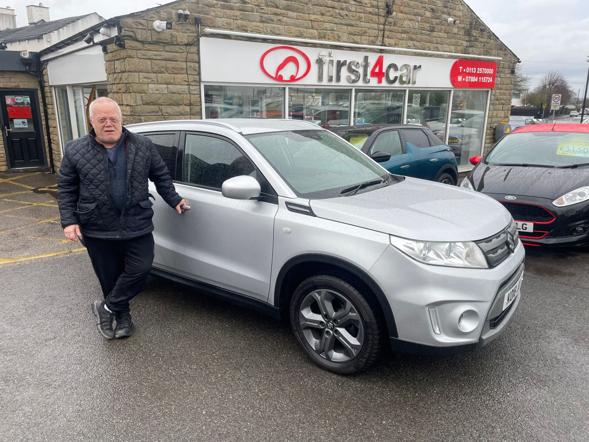 Colin from Lincoln collecting his new Suzuki Vitara.