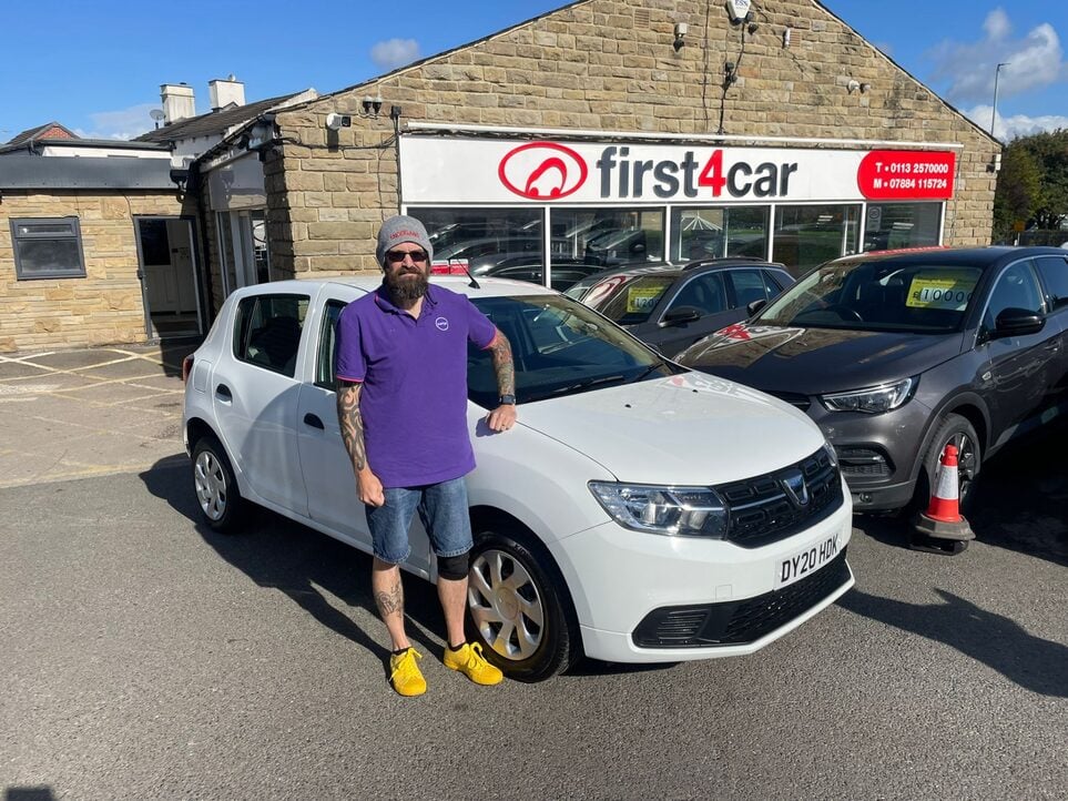 Simon from Leeds Collecting his new Dacia Sandero.